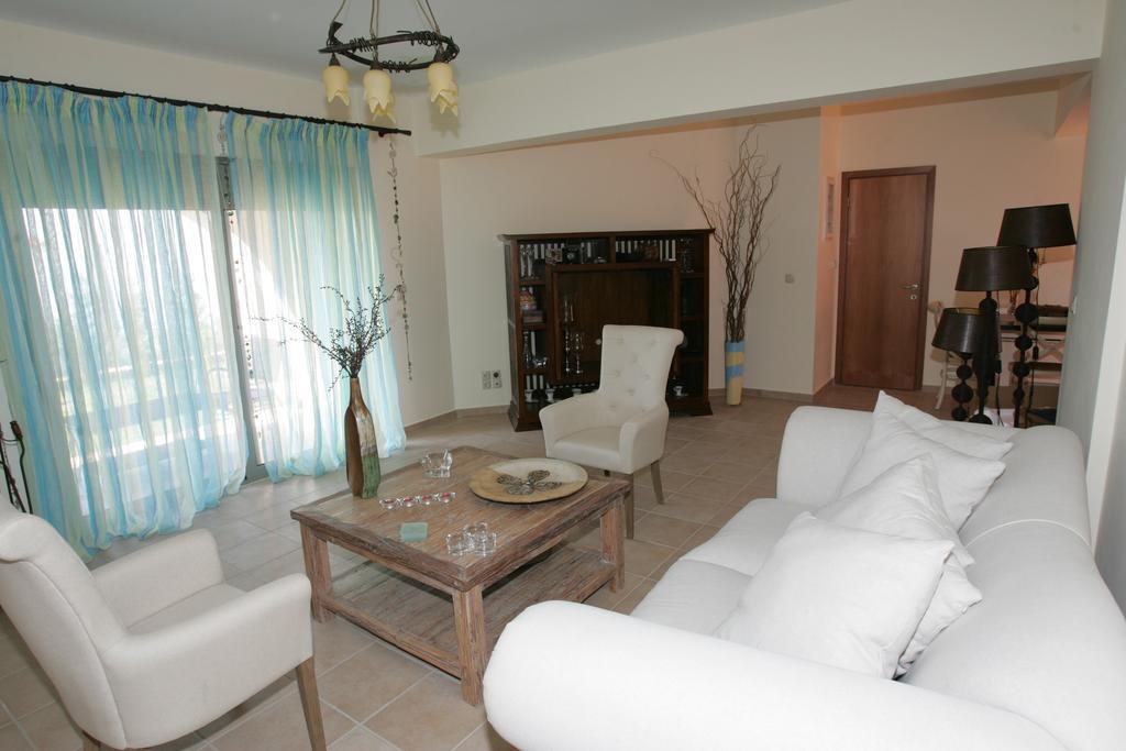 Erofili Villas Lourdata  Room photo